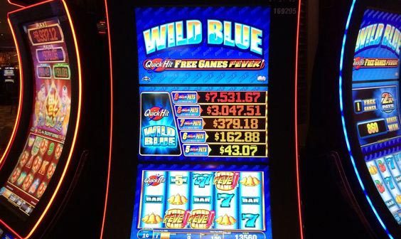 Photos: Pi Phi Hosts A Casino Night For Philanthropy - O'colly Slot Machine